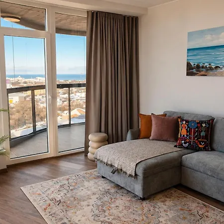 Luxury Skyline With Unforgettable Views Apartment